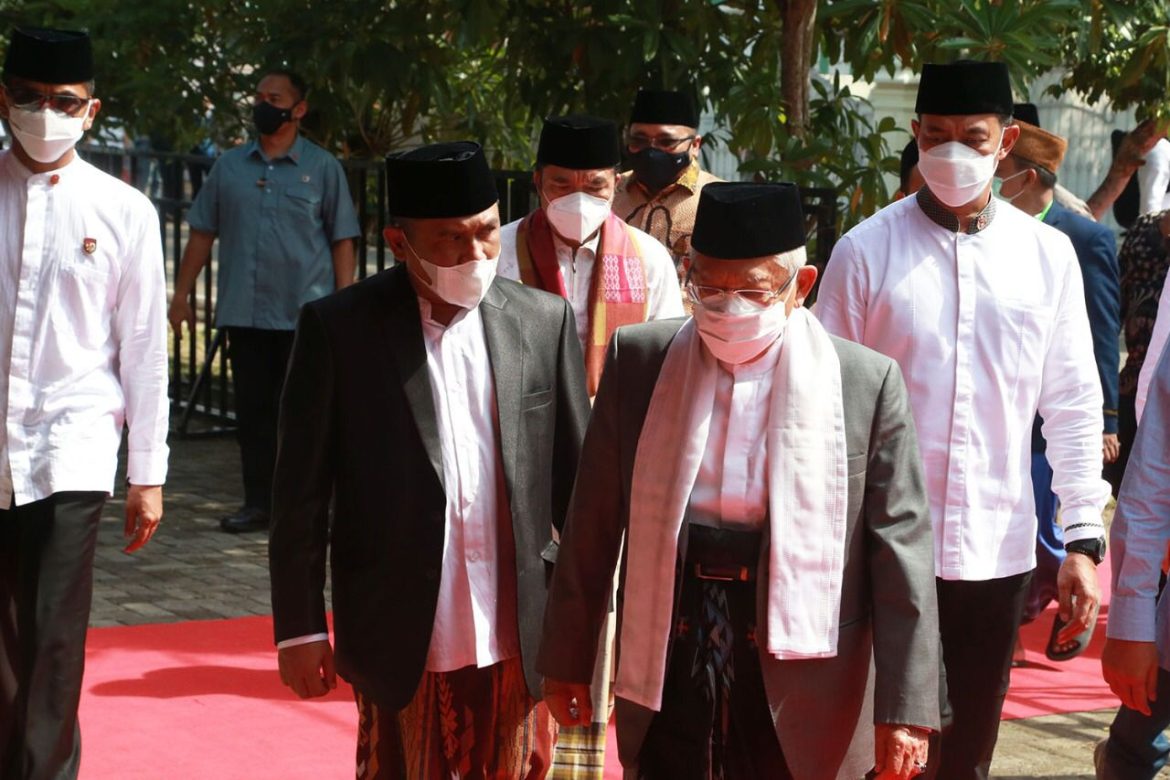 Pj Gubernur Banten Al Muktabar Hadiri Haul ke-129 Syekh Nawawi Al-Bantani
