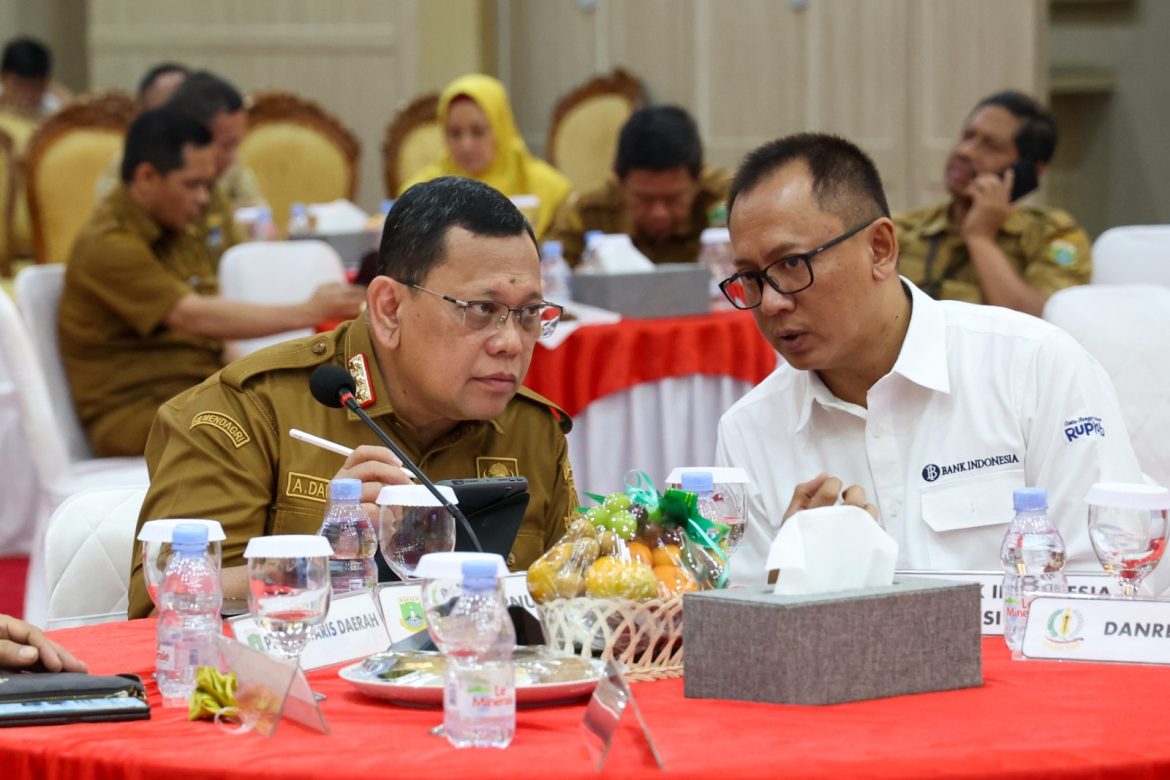 Pemprov Banten Bakal Intensifkan Operasi Pasar dan Farming Industri
