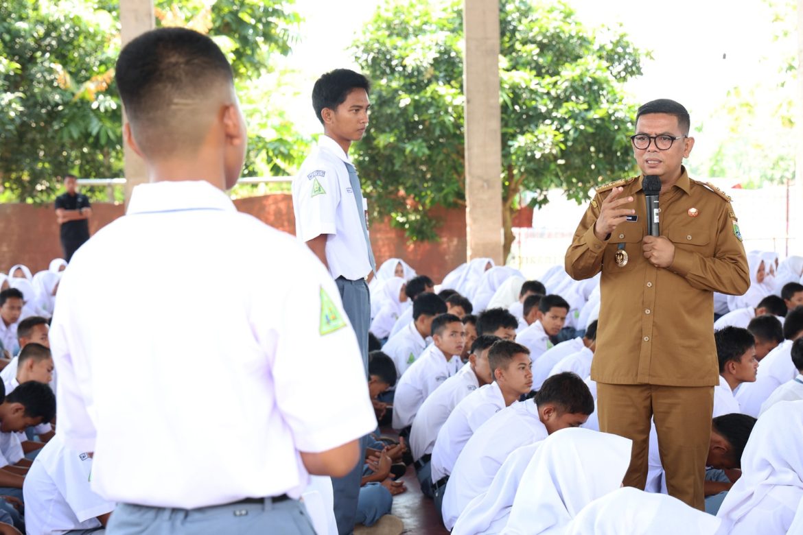 Tengok Program Sekolah Gratis SMK Swasta di Serang, Gubernur Banten Pastikan Tidak Ada Pungutan
