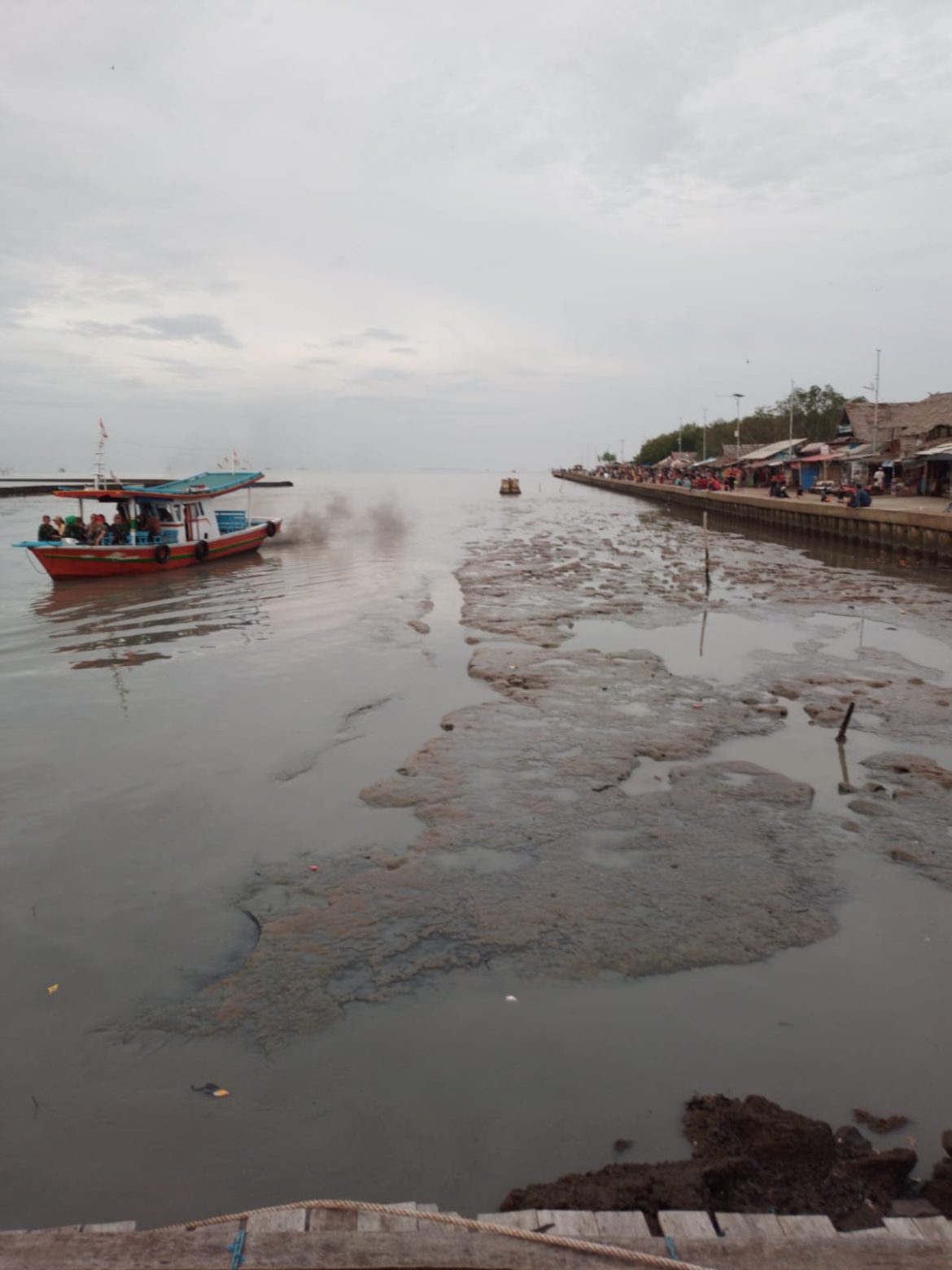 Warga Pesisir Pantai Gope Keluhkan Pendangkalan Sungai Cibanten