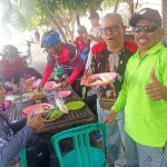 Alumni STM Negeri Tahun 1984, 1985, dan 1986 Adakan Reuni Nampak para alumni STM Negeri Serang sedang bacakan di depan rumah H Andi