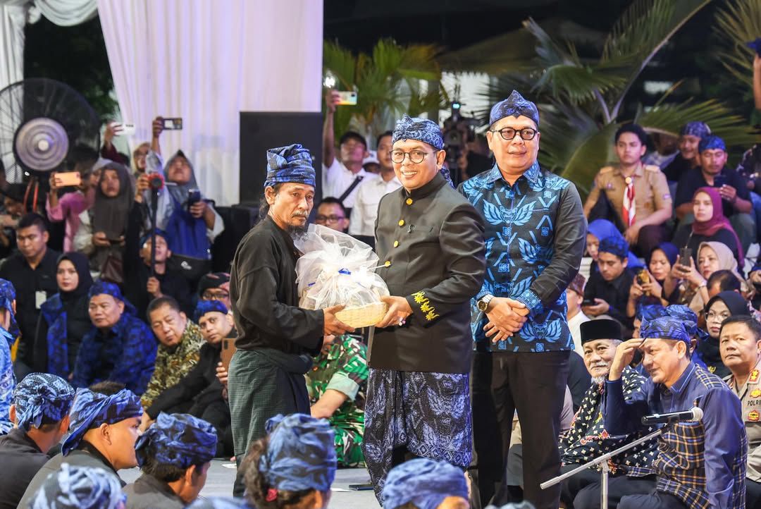 Gubernur Andra Soni Terima Amanat Pelestarian Alam dari Warga Adat Baduy di Seba 2026