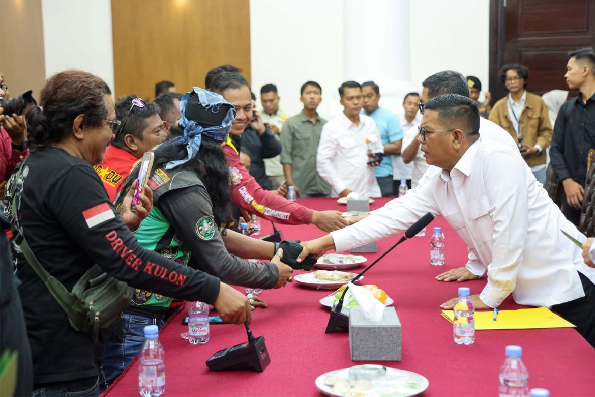Driver Ojol Minta Ke Gubernur Banten Untuk Bebaskan Bea Parkir Di Fasiltas Umum