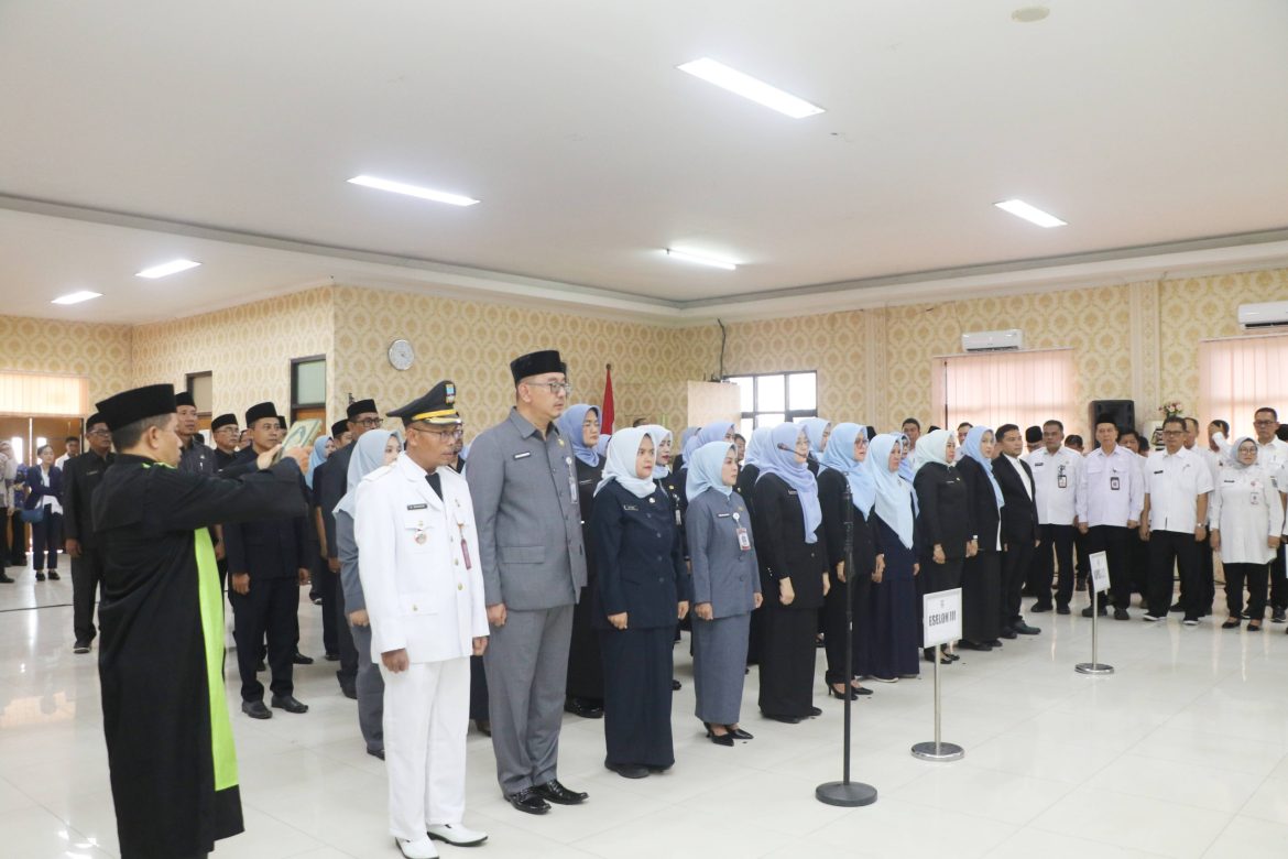 Tegaskan Tidak Ada Jual Beli Jabatan, Bupati Serang Lantik Puluhan Pejabat