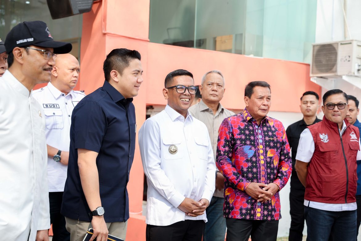 Belajar dari Keterbatasan, Andra Soni Permudah Akses Pendidikan Anak-anak di Banten