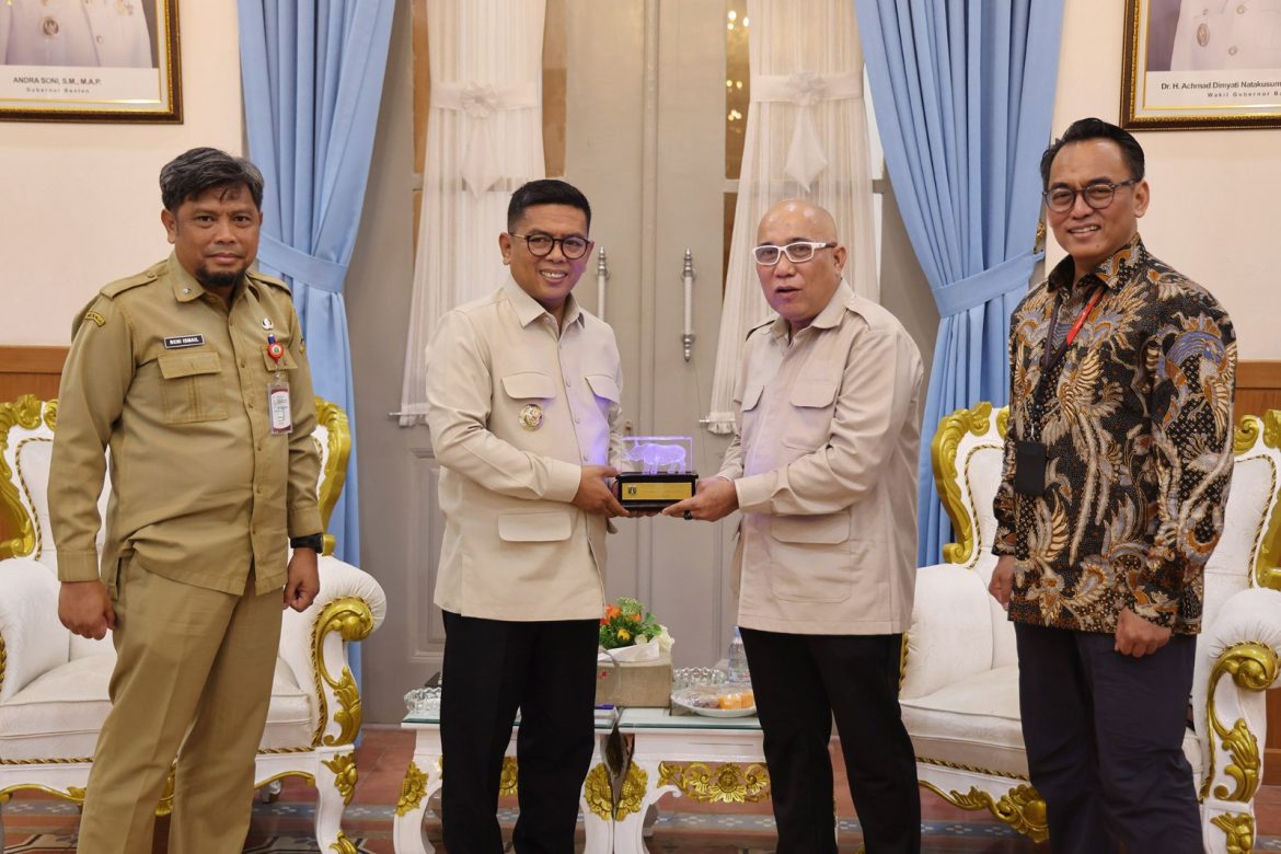Gubernur Banten Andra Soni Minta Penataan Kabel SJUT Selaras dengan Program Indonesia Asri