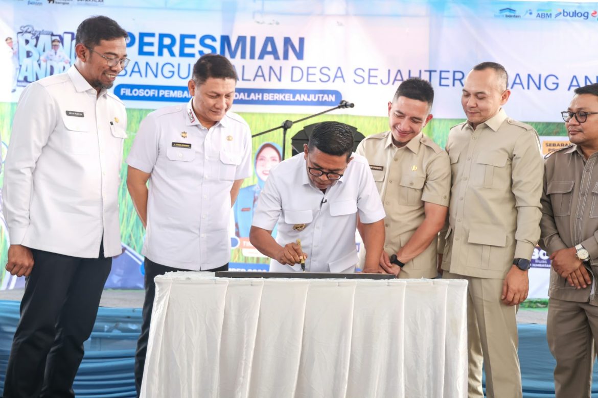Program Bang Andra Dirasakan Masyarakat, Pembangunan Jalan Desa di Pemprov Banten Dilanjutkan